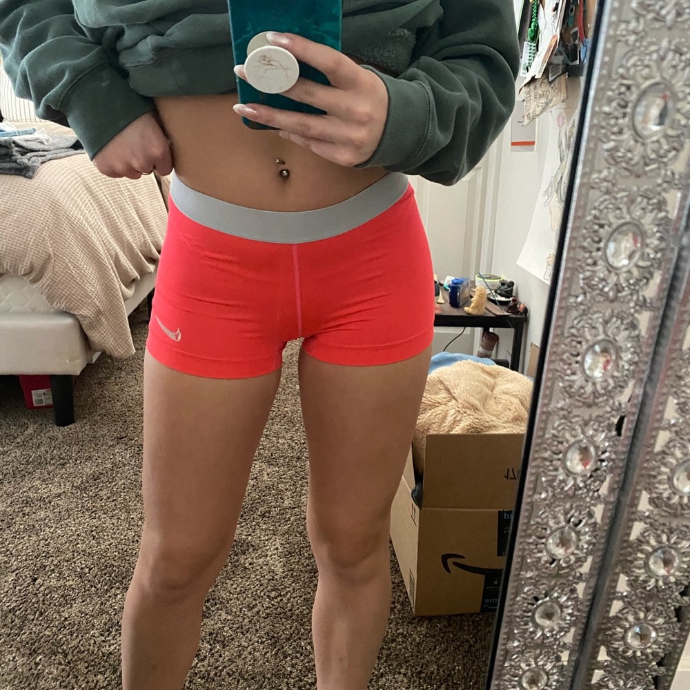 Nike Pro Neon Pink Spandex